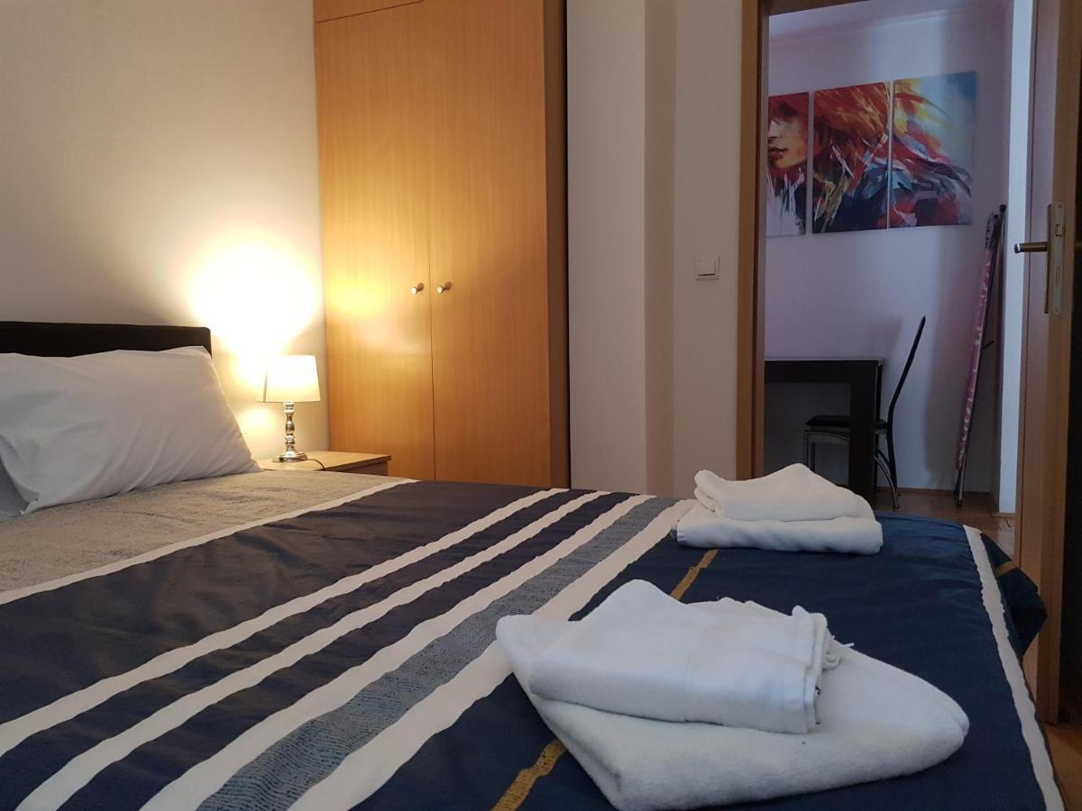 Rajiceva 5- Apartman Sa Prostranom Terasom I Garaznim Mestom 克拉古耶瓦茨 外观 照片
